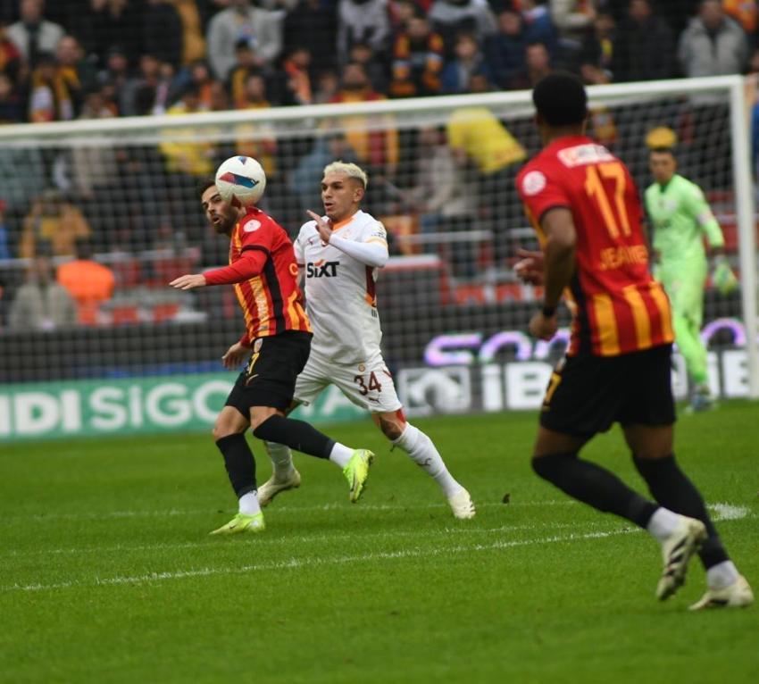 Dursun Özbek'ten taraftara yılbaşı hediyesi transfer! Osimhen'in yerine gol makinesi geliyor