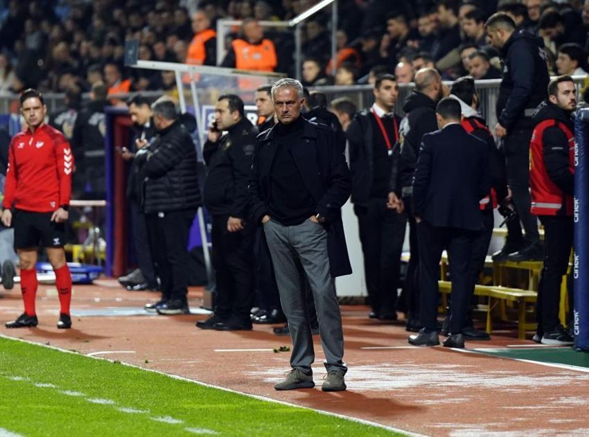 Mourinho'ya demediğini bırakmadı! Osayi-Samuel, Szymanski ve Fred'e saydırdı: Yollasalar havalimanına bir kişi gitmez