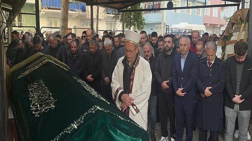 Estetik ameliyatı sonrası hayatını kaybetmişti! İnfluencer Neşe Özkan'ın mezarı otopsi için açıldı