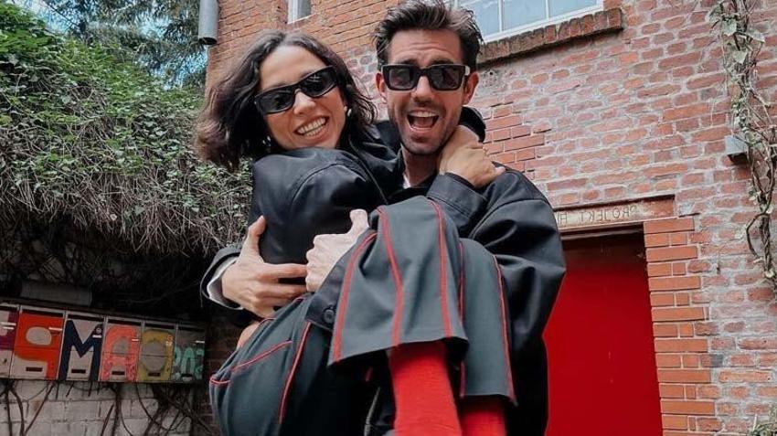 Zeynep Bastık aşka geldi! Serkay Tütüncü'nün dizine yattı