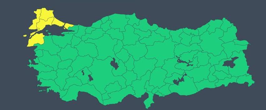 Lapa lapa yağıyor! Kar Marmara'ya giriş yaptı, İstanbul dahil çok sayıda il için yeni uyarı