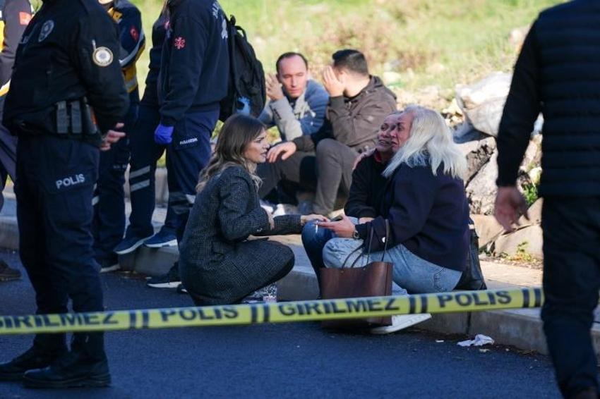 İzmir'de can pazarı! Okul servisi TIR'a çarptı: 1 öğrenci öldü