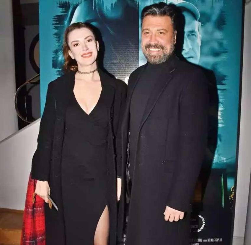 Set arkadaşlığı aşka döndü! Rıza Kocaoğlu ve Sera Kutlubey galaya birlikte katıldı