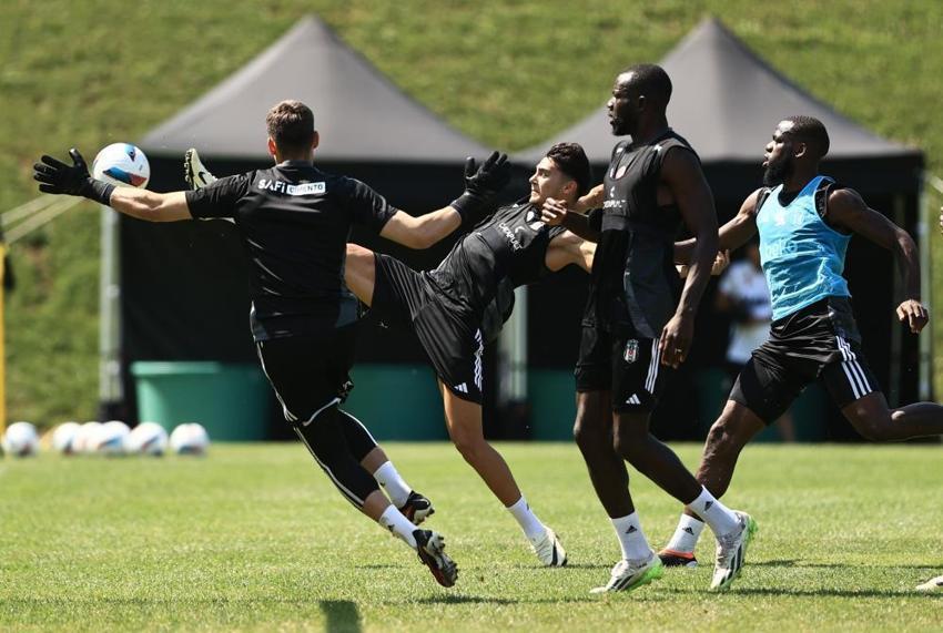 Beşiktaş'ta Hüseyin Yücel'den olay Hasan Arat sözleri: Hepimizi kandırdı