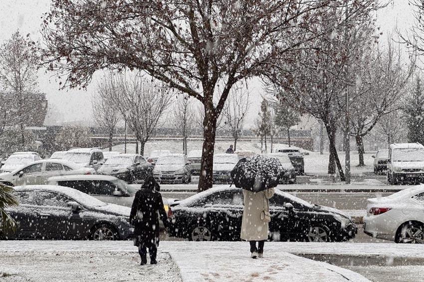 Son dakika uyarısını Meteoroloji verdi: Kar yağışları yurdun büyük kısmında etkili olacak, çığ ve buzlanmaya dikkat!
