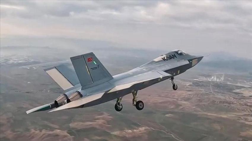 KAAN Yunanistan'da panik yarattı: Türkiye 5. nesil savaş uçağı üretirken biz vida bile üretemiyoruz