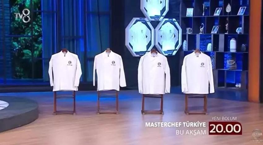 Masterchef'te ilk 4'e kalan isim Semih oldu! Ceket sonrası ilk paylaşım