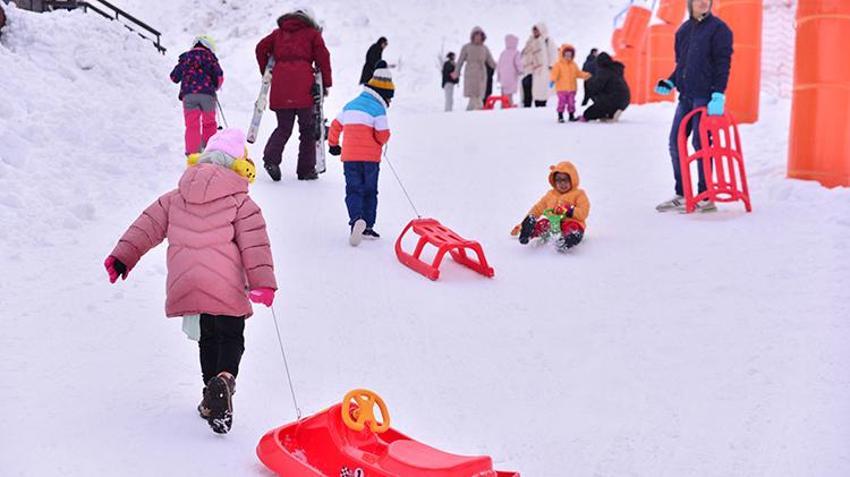 Kış turizminin cenneti Uludağ'da yılbaşı hazırlıkları: 'Kişi başı 20 bin lirayı gözden çıkarmak lazım'