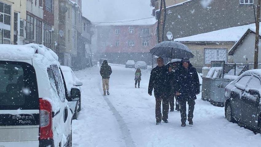 Lapa lapa kar yağışı, kuvvetli fırtına ve sağanak yağış geliyor! Meteoroloji çığ düşmesi ve buzlanmaya karşı uyardı