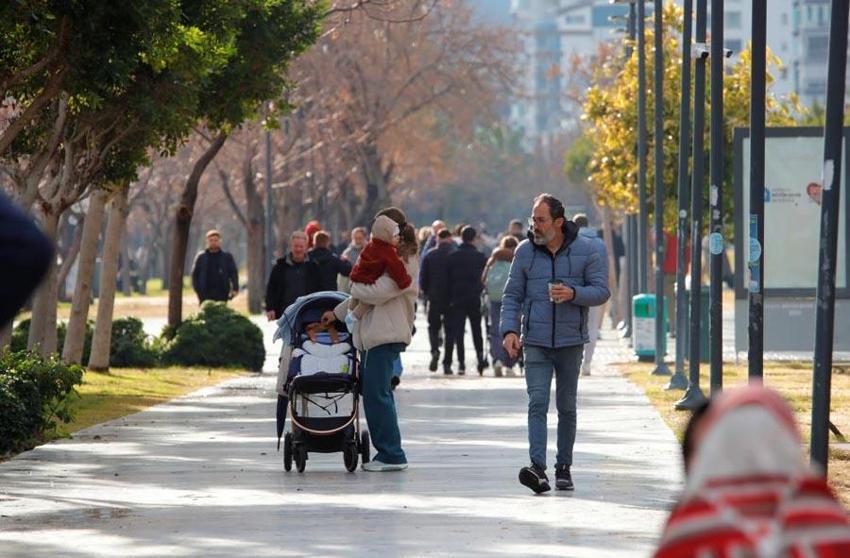 Lapa lapa kar, sağanak yağış ve kuvvetli fırtına! Yeni yılın ilk gününde havalar nasıl olacak? Meteoroloji son hava tahmin raporunu yayınladı