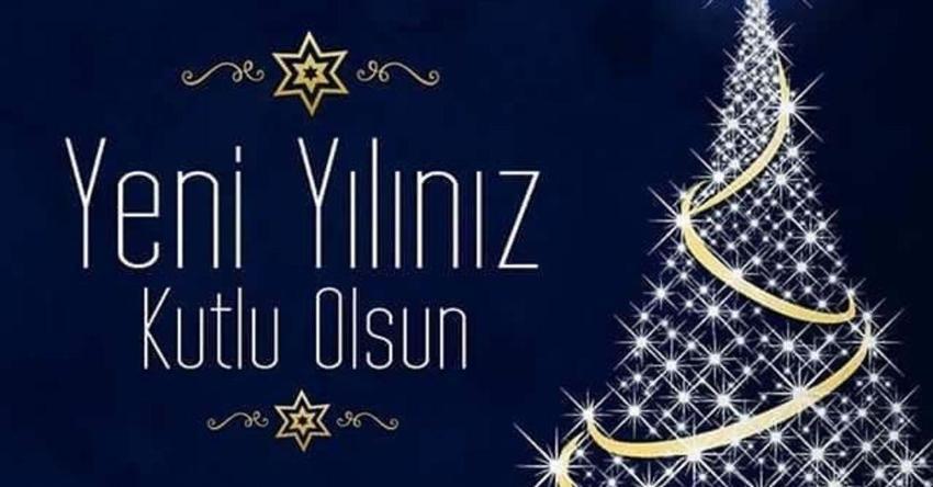 Uzaktaki anneye, babaya duygusal yılbaşı mesajları: 2025 anneye özel yılbaşı sözleri