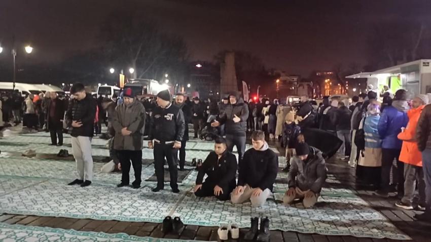Filistin'e destek için yüz binlerin Galata Köprüsü'nde buluştuğu eylem sona erdi