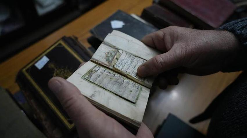 Samsun'da 50 yıldır toplanan el yazması kitaplar müzayede ile ehil insanlarla buluşturulacak