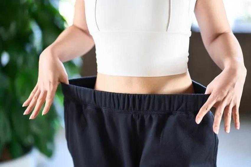 Sadece bir değişiklik yaptı, 13 kilo verdi! 'Beslenmeye bunu ekledim'