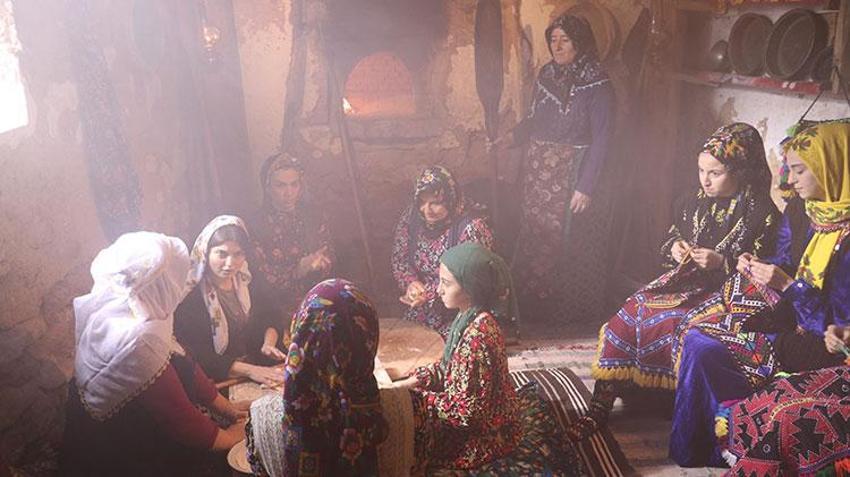 Aşık Veysel'in hayatını anlatan filmin çekimleri başladı! 'Bütün köy halkı bu film için seferber oldu'