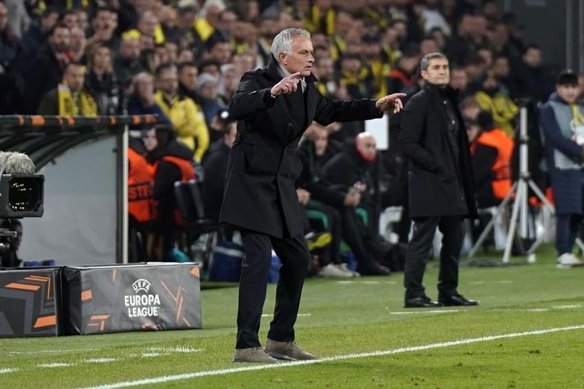 Mourinho 127 milyon euroluk yıldızı arayıp ikna etti! Chelsea'dan Fenerbahçe'ye forvet kanat
