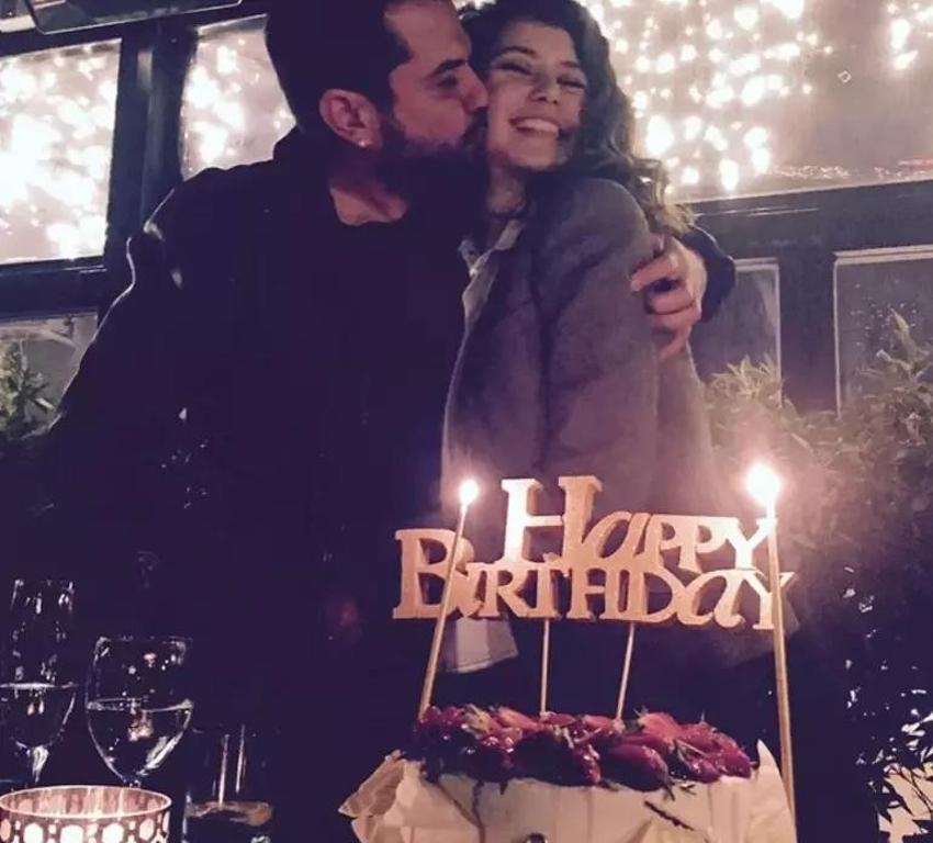 Kenan Doğulu'dan yıllar sonra gelen evlilik teklifi itirafı! 'İlk gördüğümde zaman durdu'