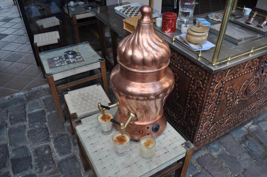 Kış mevsiminin geleneksel içeceği salep soğuk havalarda içleri ısıtıyor