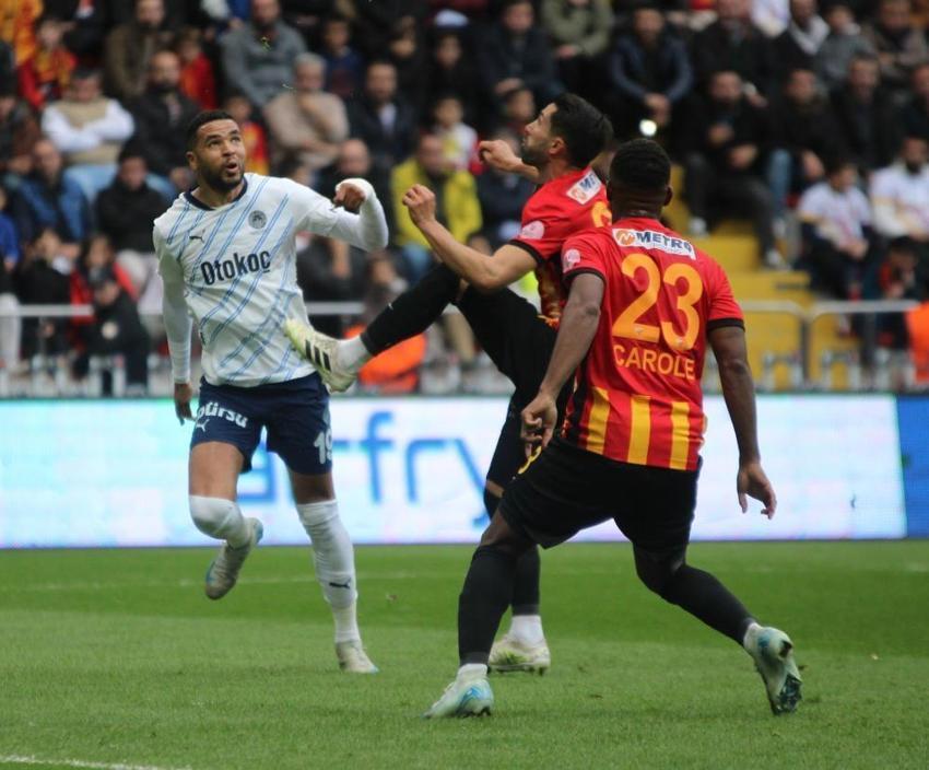Fenerbahçe'ye transfer piyangosu! Ali Koç gemileri yaktı, dünya yıldızları bedavaya geliyor