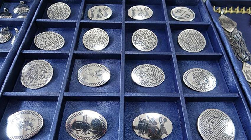 Geçmişi 2 bin 800 yıla dayanıyor! Van'da 450 derecelik ateşte pişirilerek yapılıyor