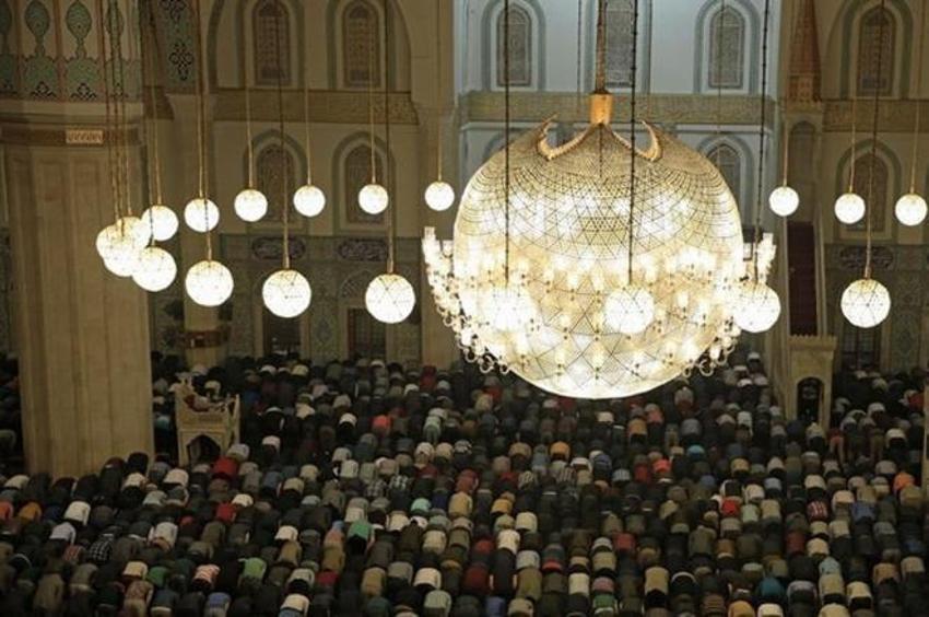 12 rekat Regaip Kandil namazı saat kaçta kılınır? Nasıl niyet edilir? Regaip namazı kaç rekattır?