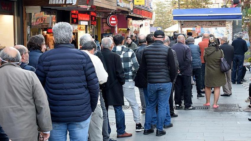 Büyük ikramiyenin çeyrek bilete vurduğu Antalya'da bayilerde 'amorti' yoğunluğu yaşanıyor 