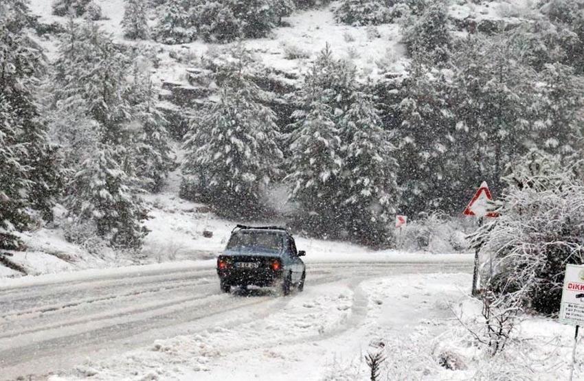 Meteoroloji son hava durumu raporu ile illeri sağanak yağış, buzlanma, sis, don ve çığ tehlikesine karşı uyardı