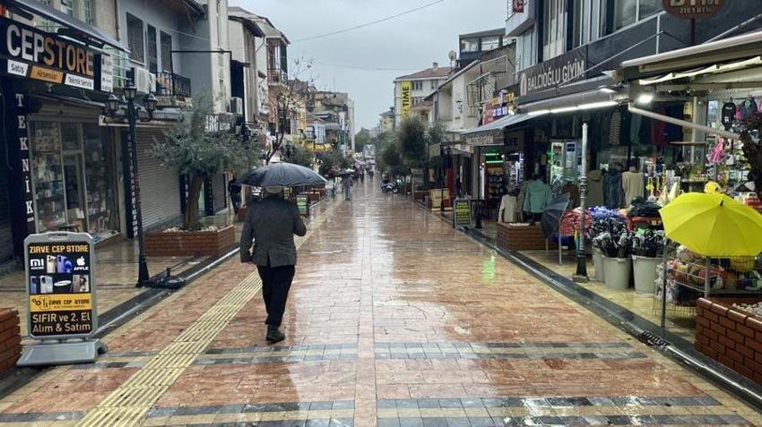 Meteoroloji son hava durumu raporu ile illeri sağanak yağış, buzlanma, sis, don ve çığ tehlikesine karşı uyardı