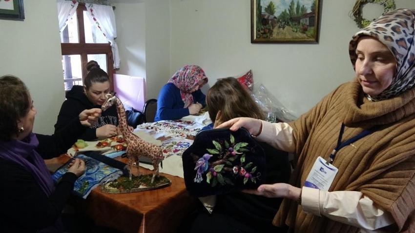 Unutulmaya yüz tutan desenler yaşatılıyor! Trabzon'da geleneksel sanata modern dokunuş