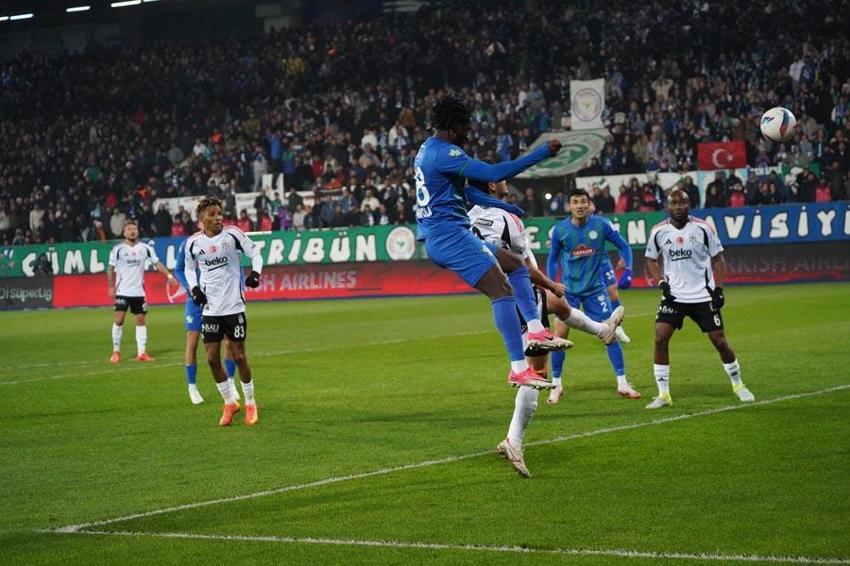 Çaykur Rizespor Beşiktaş maçına VAR damga vurdu!