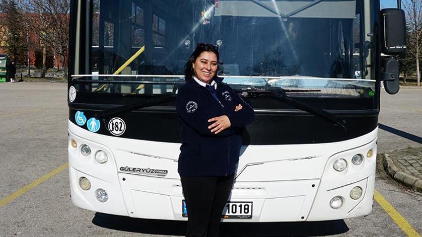 Isparta'da ilk ve tek! 2 çocuk annesi, otobüs şoförlüğü hayali gerçek oldu
