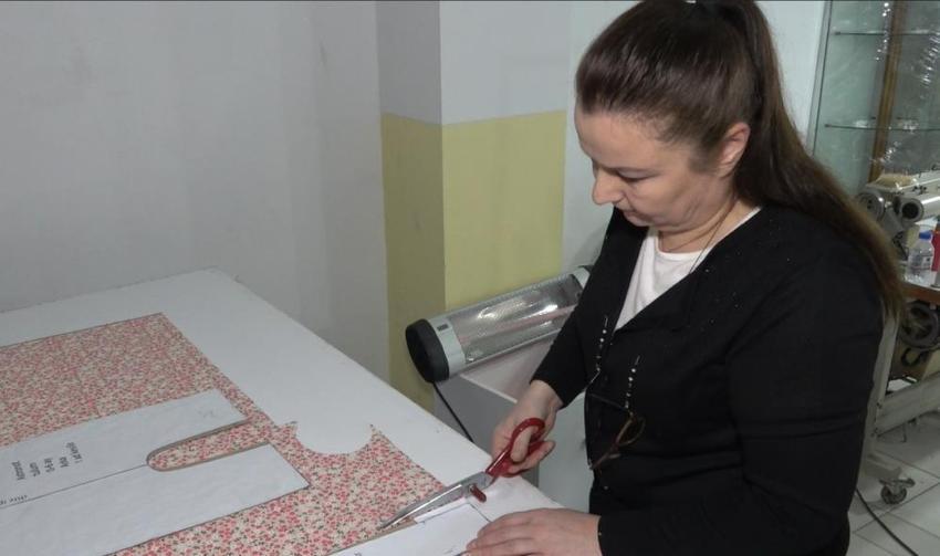 Torunu için kar tulumu dikti, hayatı değişti: Evde dikmeye başladı, Rusya pazarına açıldı