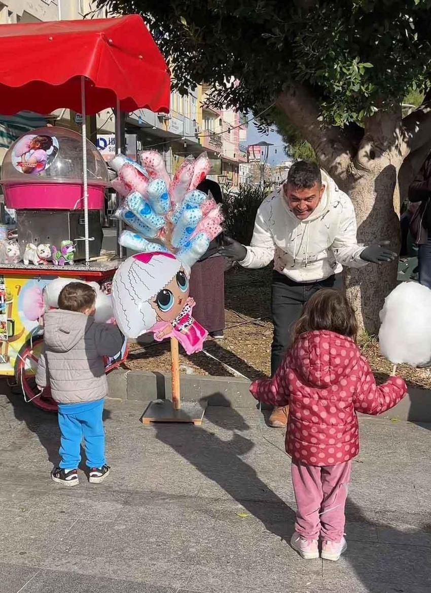 Türkiye Ferdi Babası'na böyle veda etti: Şarkıları dilden dile dolandı, hayrına lokma dağıtıldı