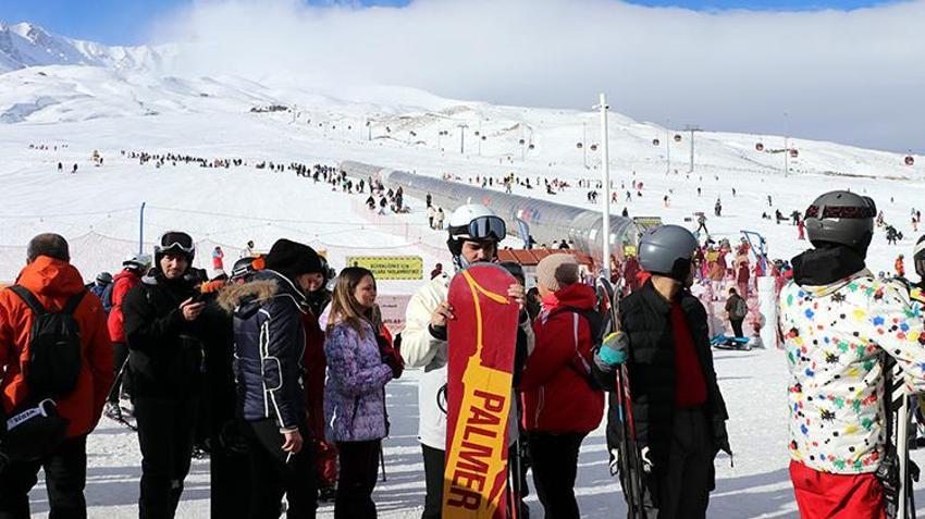 Erciyes'te sömestr yoğunluğu! Rezervasyonlar yüzde 80'e ulaştı