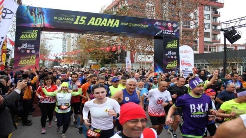 Tarihi koşuya tarihi katılım: Olimpiyat şampiyonu da oradaydı