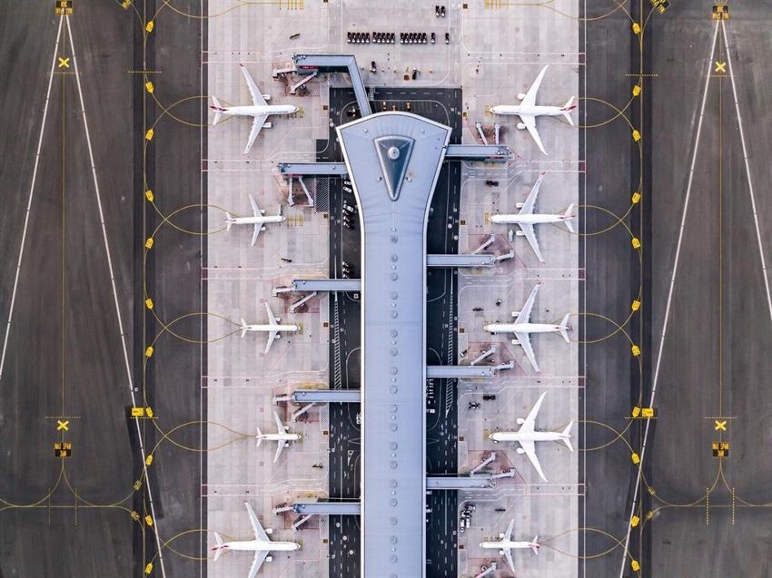 Bakan Uraloğlu: 2024'te havalimanlarını 230 milyon kişi kullandı