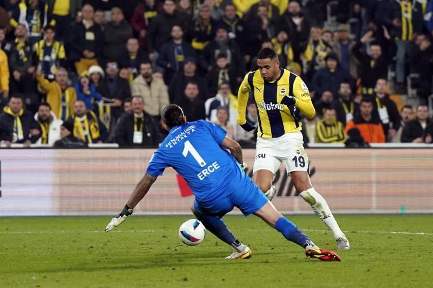 Fenerbahçe, Hatayspor'u mağlup etti! Farkın daha fazla açılmasına izin vermedi