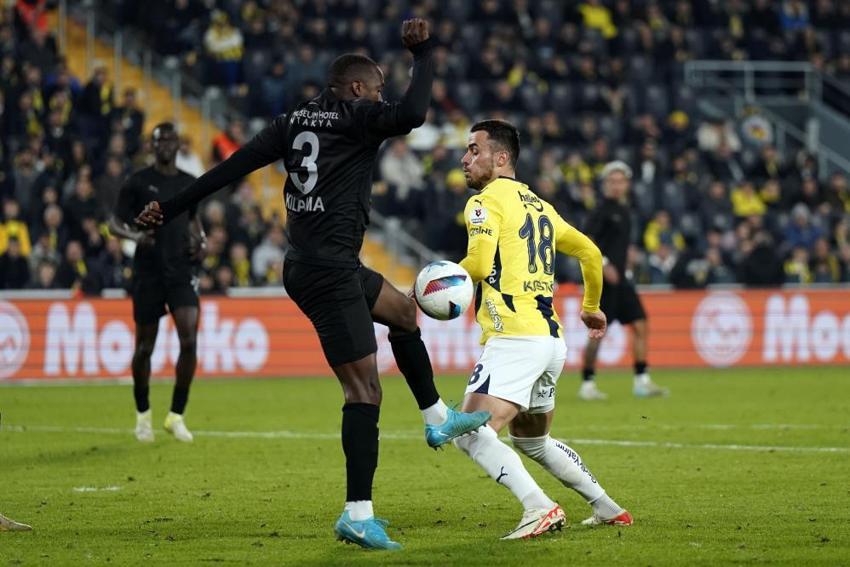 Fenerbahçe, Hatayspor'u mağlup etti! Farkın daha fazla açılmasına izin vermedi