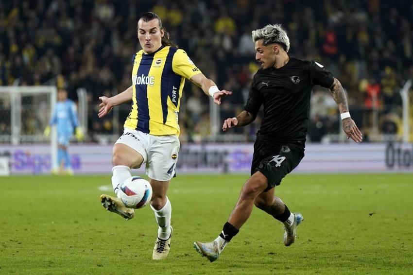 Osayi-Samuel-Mert Müldür değişikliği sonrası çıldırdı: En-Nesyri kötüsün, Mert Hakan'a ne oluyor