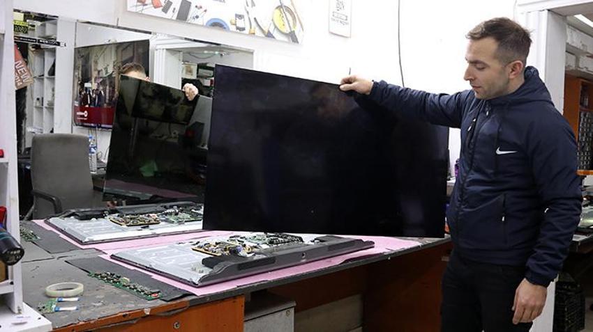 Trabzonspor puan kaybettikçe TV tamircilerinin işleri artıyor! Öfkelerini televizyona vurarak alan taraftarlar her hafta masrafa giriyor