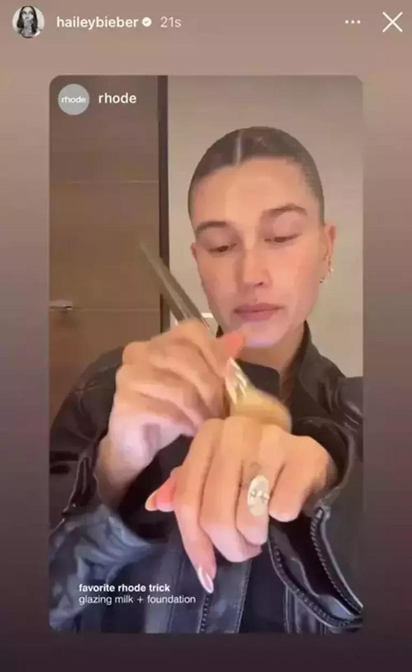 Ödül törenindeki kare ele vermişti! Yüzük savaşlarına bir isim daha eklendi