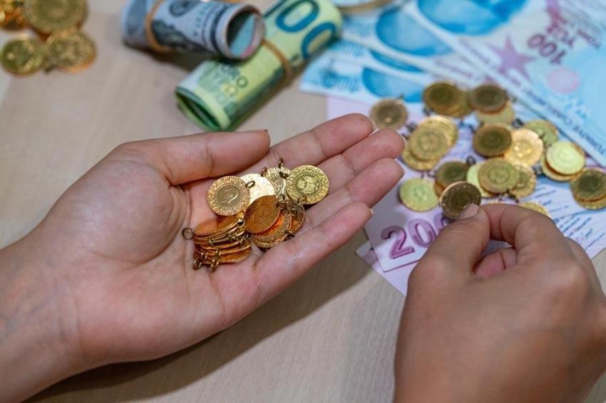 Altın almak mı ev ve konut almak mı? Altın fiyatları düşer mi rekor mu kırar, uzman isim yatırımcıyı uyardı!