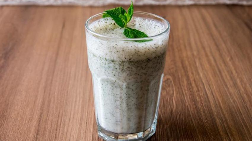 Bu ayranı çatalla içiyorsunuz! Adana'ya özgü baharatlarla yapılıyor: Sıcak havaların vazgeçilmezi kışın da favorisi oldu