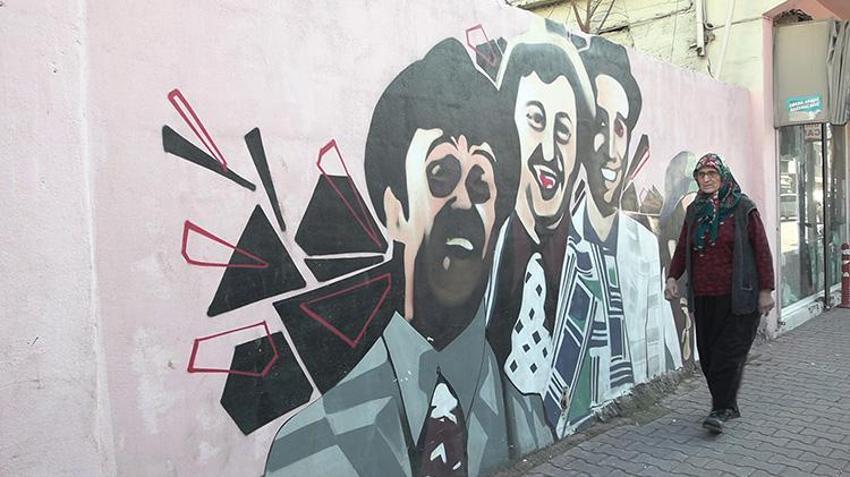 Adana'da Sinema Sokağı sakinleri duvarlara Ferdi Tayfur'un da çizilmesini istiyor