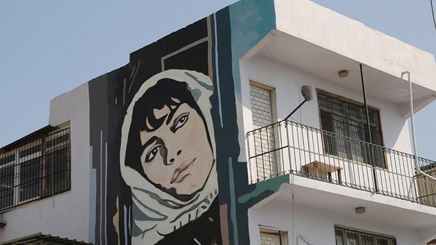 Adana'da Sinema Sokağı sakinleri duvarlara Ferdi Tayfur'un da çizilmesini istiyor