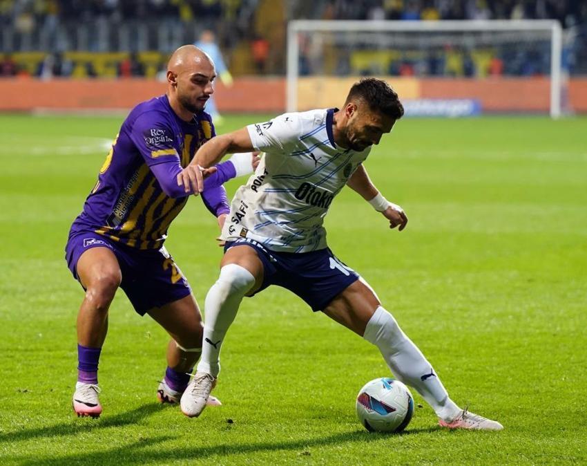 Ali Koç'tan Galatasaray'a yılın transfer çalımı! Hem Berke Özer hem de Ahmed Kutucu geliyor