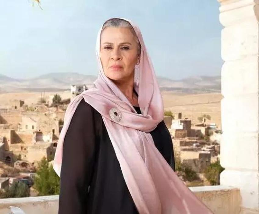 Uzak Şehir'in Sadakat Albora'sı Gonca Cilasun sosyal medya paylaşımlarıyla göz kamaştırdı!