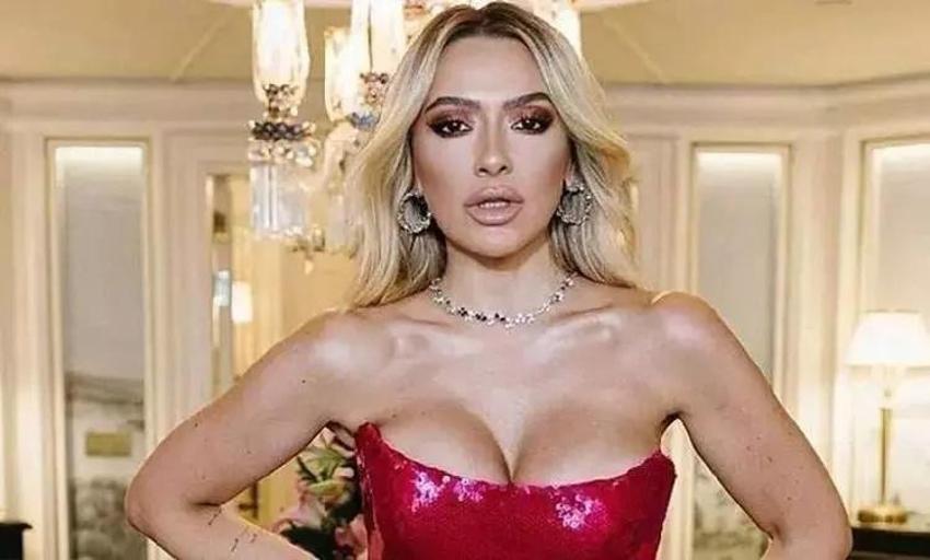 Hadise'nin ayna pozu sosyal medyada bomba etkisi yarattı!