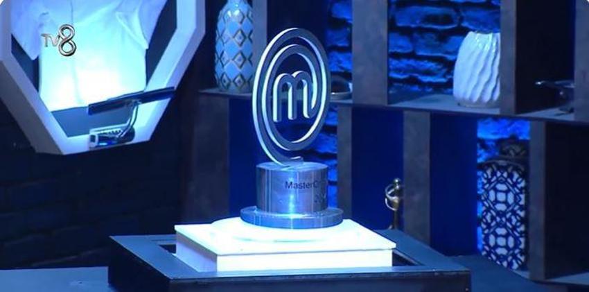 Masterchef'te şampiyonluk için nefesler tutuldu! İlk finalist belli oldu