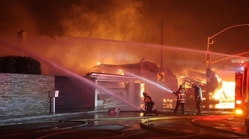 Amerika yanıyor, Los Angeles merkezli yangınlar devam ediyor, ölü sayısında artış var! Donald Trump, Biden'ı suçladı: Teşekkürler Joe